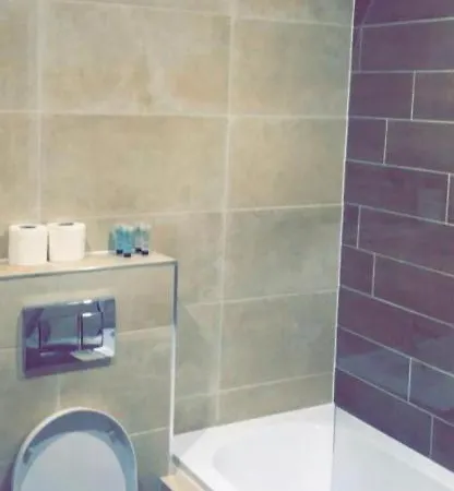Augustus House Serviced *